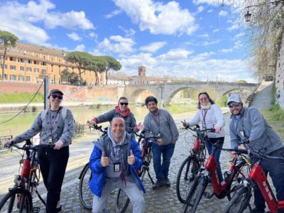 Best of Rome Electric Bike Tour - From Fontana di Tartarughe to Campo de’ Fiori: street-level Rome, fast