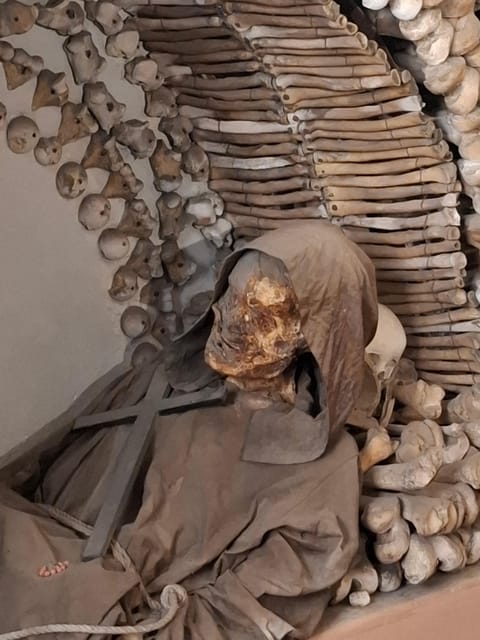 Bone Crypts & S. Clemente ENGLISH tour - tickets included - Should you book Bone Crypts & S. Clemente?
