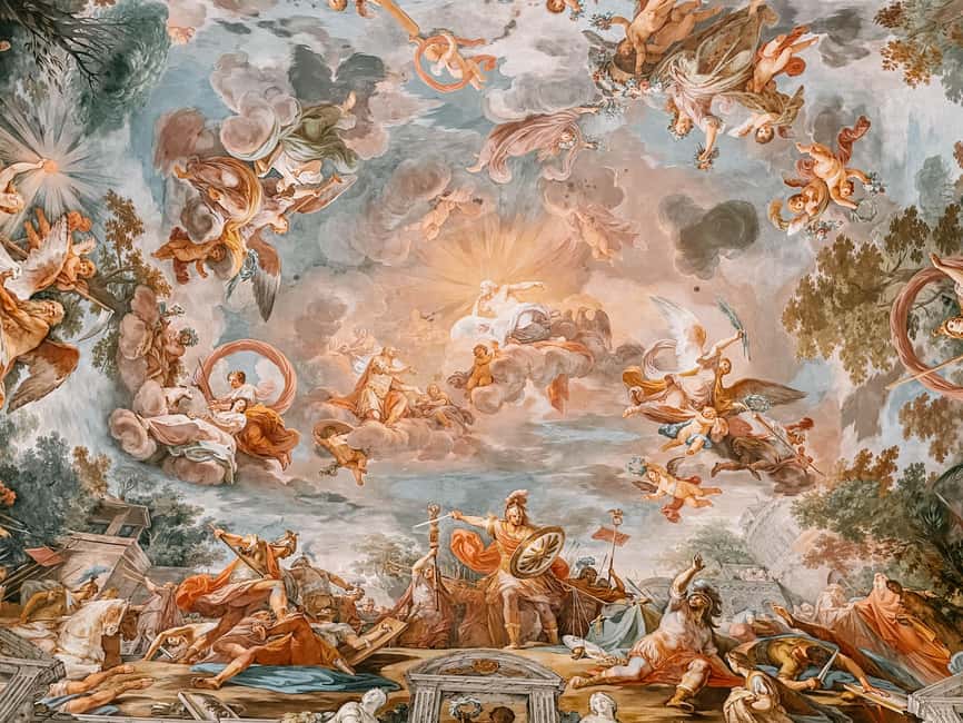 Borghese Gallery Small group tour and skip.the-line entrance - Paolina Room: the statue that makes you look longer