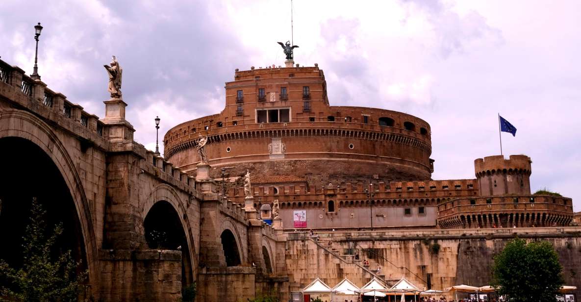 Castel Sant'Angelo: skip the line guided tour - tiered price - Climbing the spiral ramp across five levels
