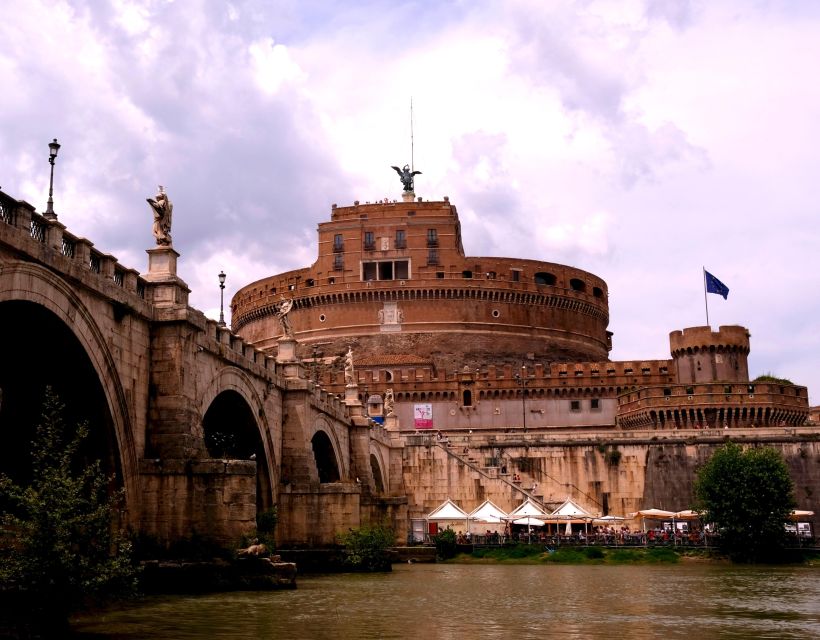 Castel Sant'Angelo: skip the line guided tour - tiered price - Skip-the-line entry and the meeting point that saves confusion