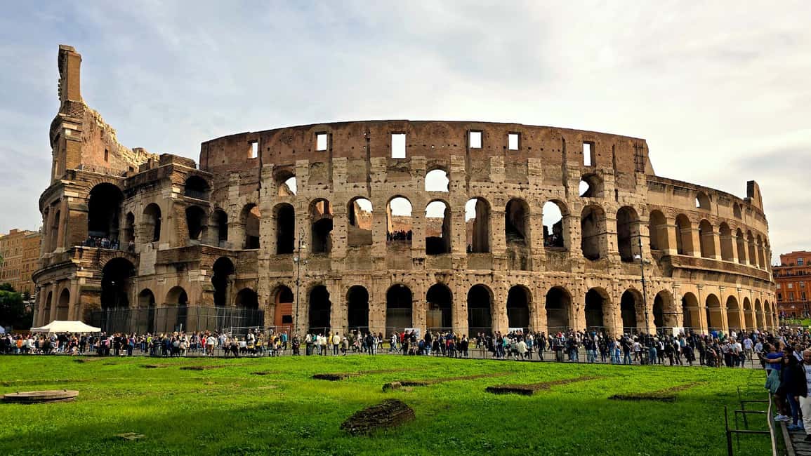 Colosseum Arena Tour, Palatine Hill and Roman Forum - Palatine Hill: where Rome says it began