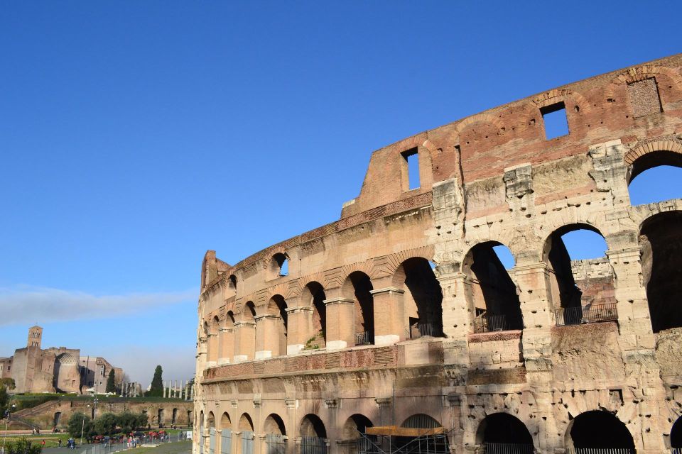 Colosseum Express Tour with Local Guide - Entering The Colosseum: A true express plan, with real caveats