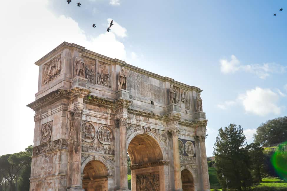 Colosseum, Palatine Hill and Roman Forum Guided Tour - Palatine Hill: the view is great, but the context is better