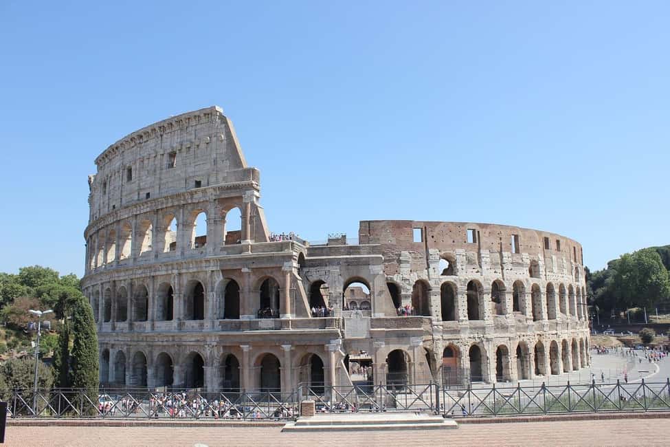 Colosseum, Palatine Hill and Roman Forum Guided Tour - The Roman Forum: politics, commerce, and daily life—made readable