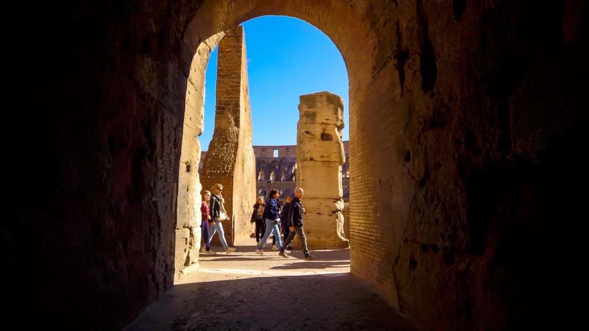 Colosseum Priority Access Tour with Palatine & Forum Entry - Entering the Colosseum: A Guided 90 Minutes You Can Actually Use