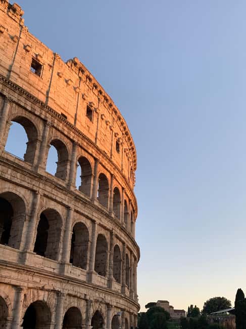 Colosseum with Arena, Roman Forum, and Palatine Hill tour - A little freedom at the end: Colosseum time on your own