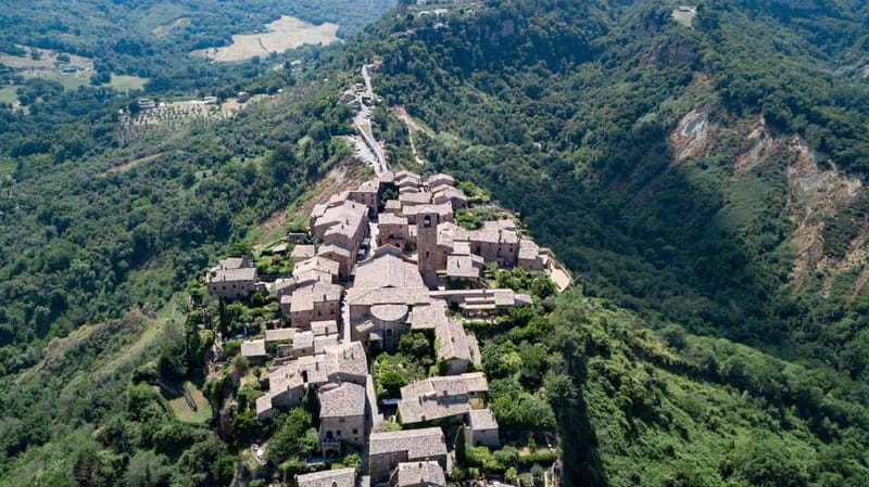 Day trip Frm Rome: Civita di Bagnoregio & Villa Lante Garden - Skip-the-line and tickets: what you pay for on-site