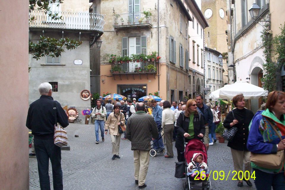 Day trip from Rome to Assisi and Orvieto - 10 hours - Deruta Ceramics Stop: A Practical Break for Shopping and Local Craft