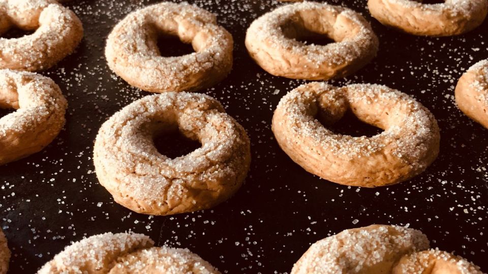 Eat as the Romans do: Trastevere Street Food Experience - The guide factor: Roman confidence, real connections