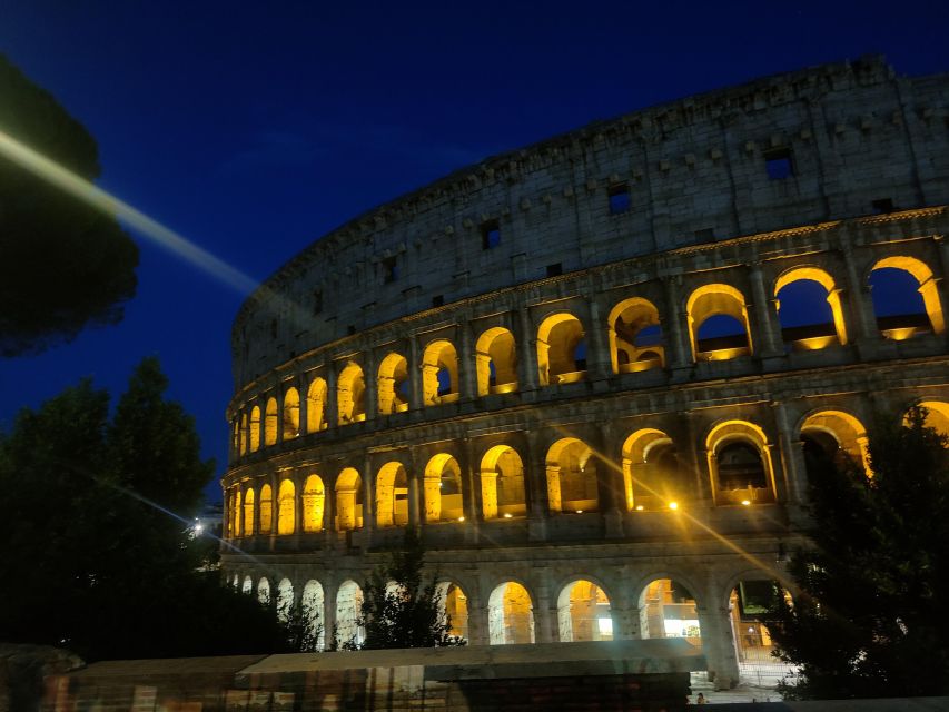 Elegant Rome by night tour and dinner in a local restaurant - Dinner near Vatican: what you get and how to budget it