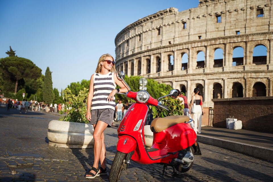Explore city on Vespa with Professional Photographer - Who should book this Vespa photo tour
