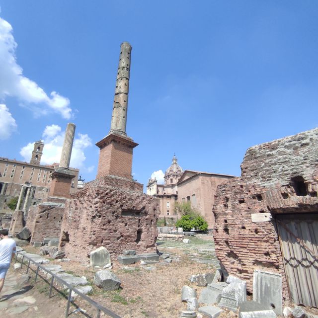 From Civitavecchia: Private Day Trip to Rome - Trevi Fountain and the Piazza Venezia area