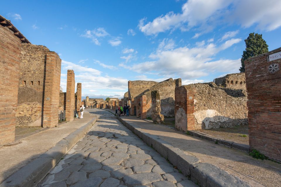 From Rome: 3-Day Tour to Pompeii, Sorrento & Capri - Limoncello tasting and free time: how to use your hours well