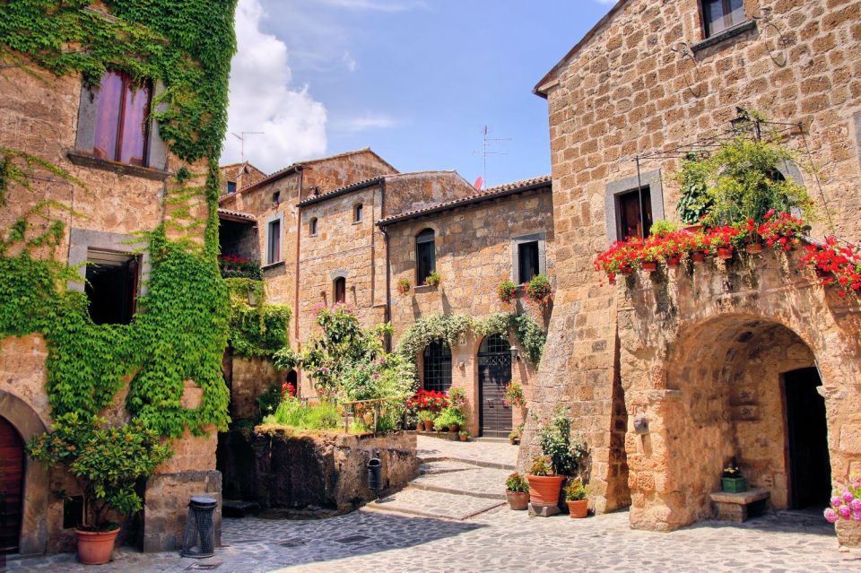 From Rome: Bagnoregio & Orvieto Day Trip with Wines & Lunch - The coach ride: time, Wi‑Fi, and how to stay comfortable