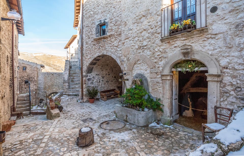 From Rome: Day trip to Abruzzo, Hidden Gem of Italy - Santo Stefano di Sessanio: medieval village energy, guided at a good pace