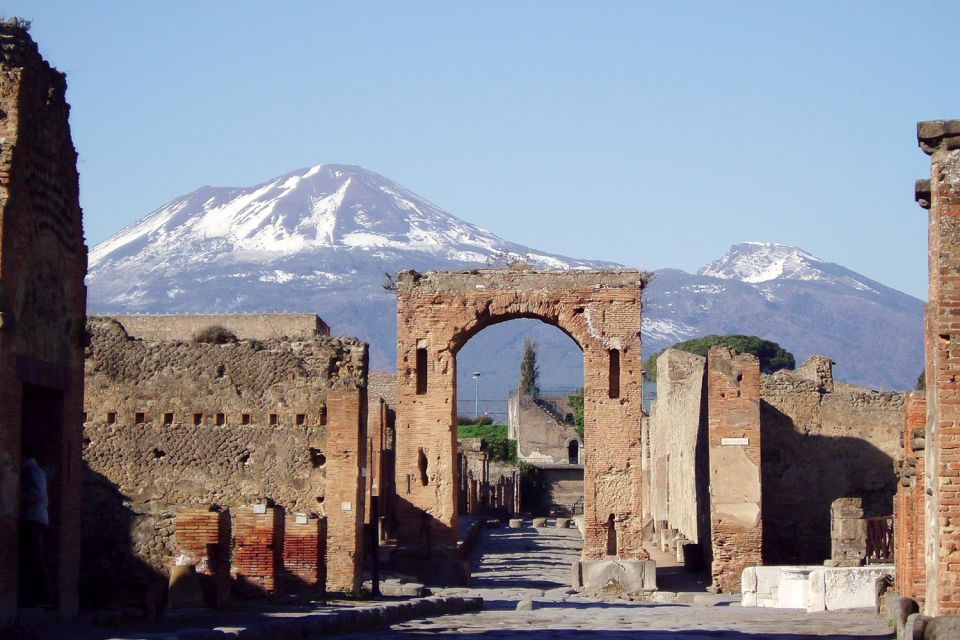 From Rome: Pompeii & Naples Small-Group Day Tour with Lunch - FAQ