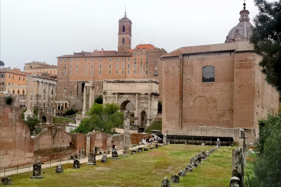 Guided tour of Roman Forum & Palatine Hill - Domus Augustana and the finish at Arch of Constantine
