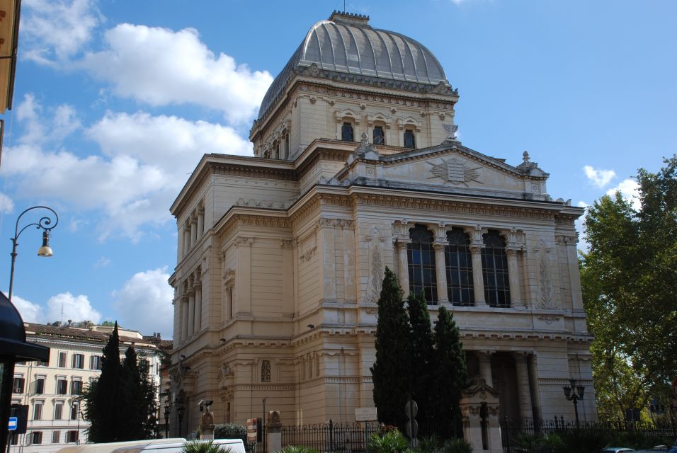Jewish Rome District, Old Ghetto and Trastevere Private Tour - Starting at Via del Teatro di Marcello: get your bearings fast