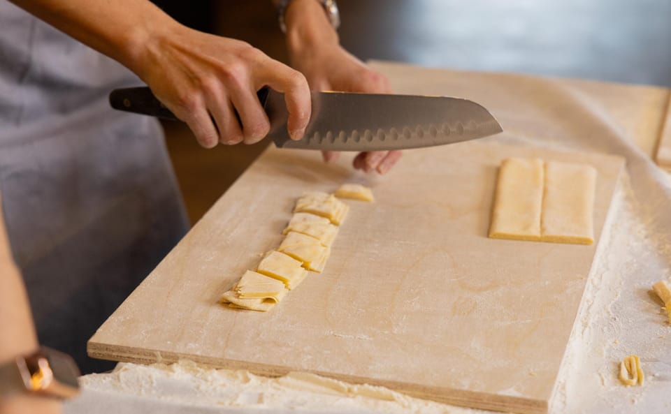 Masterclass: Aperol Spritz & Pasta Making Experience in Rome - From Piazza Navona area to the kitchen: where the class starts