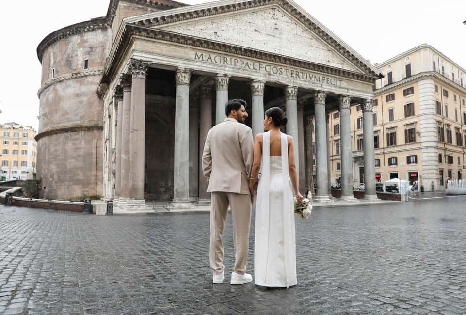 Photographer in Rome - How the Shooting Works (Posing, Angles, and Direction)
