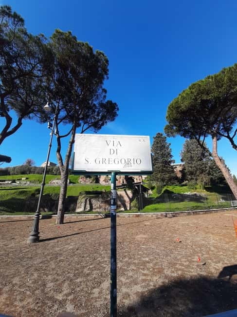 Private 1.5-Hour Family-Friendly Tour of the Colosseum - Key highlights at a glance
