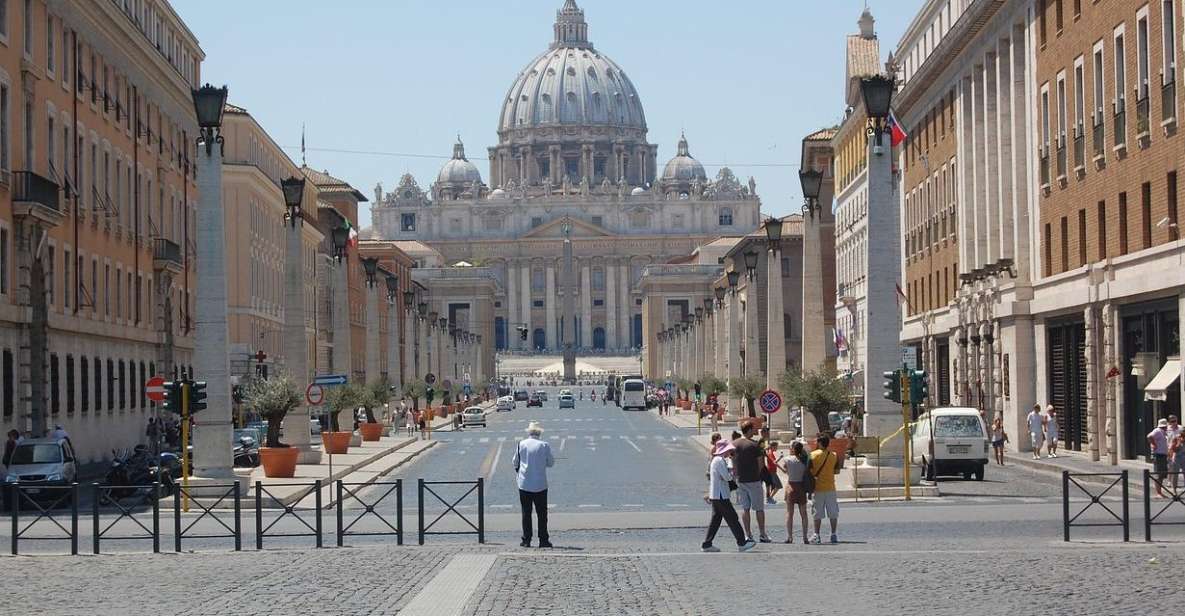 Private Vatican: Tour of Museums, Sistine C & St. Peter's - Getting into the Vatican without losing hours