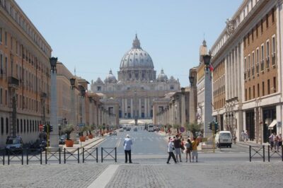 Private Vatican: Tour of Museums, Sistine C & St. Peter's - The 3-hour shape of the Vatican Museums (and what it means for you)