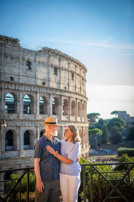 Professional Photoshoot in the Eternal City Rome - What you get after the shoot: 15 edited plus 80 RAW