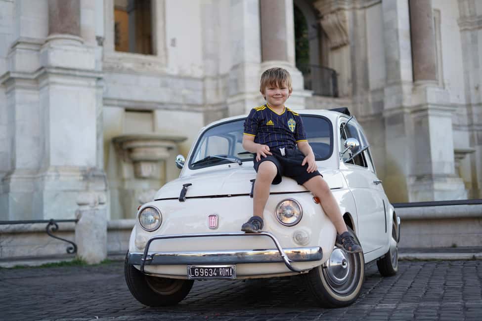 Professional Photoshoot with most Classic Fiat500 of Rome - Meeting at Cafe Roma on Via del Colosseo: quick start, minimal fuss