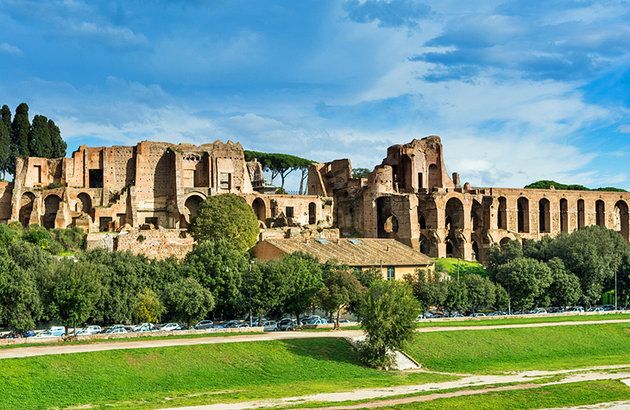 Rome: 2-Hour Private Walking Tour from Piazza Navona - The in-between streets: what your guide adds