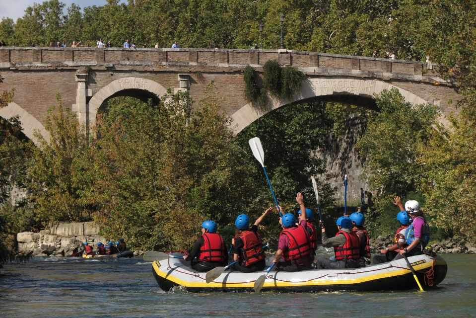Rome: 2-Hours Rafting Experience on the Tiber River - Safety briefing and paddle coaching that actually helps