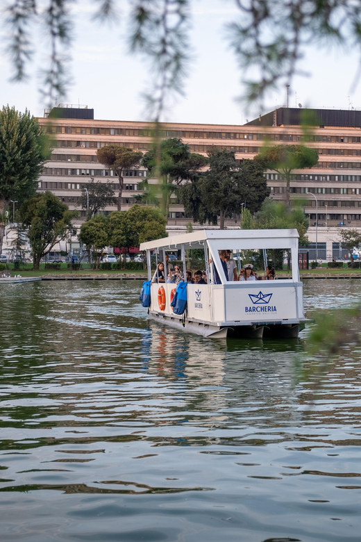 Rome: 30-minute boat tour to Laghetto dell'Eur - A 30-Minute Roman Break at Laghetto dell’Eur