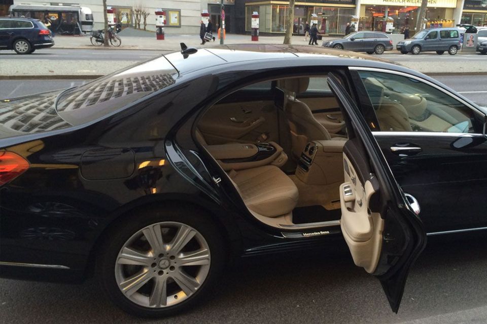 Rome: 4-Hour City Tour by Luxury Limousine - Colosseum Views From the Road, Plus a Thoughtful Pause