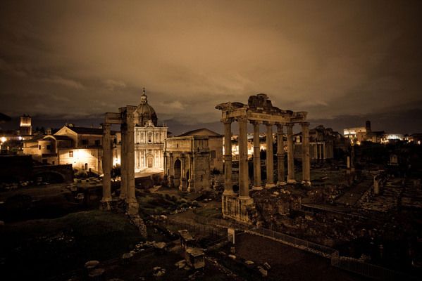 Rome After Dark: Private Luxury Night Tour by Car - How the night-drive works: private car, English driver, and smart pacing