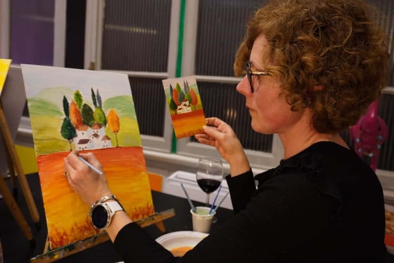 Rome: Afternoon Paint and Sip Experience in Piazza Navona - Unlimited Wine, Fresh Pizza al Taglio, and the Social Side of the Studio