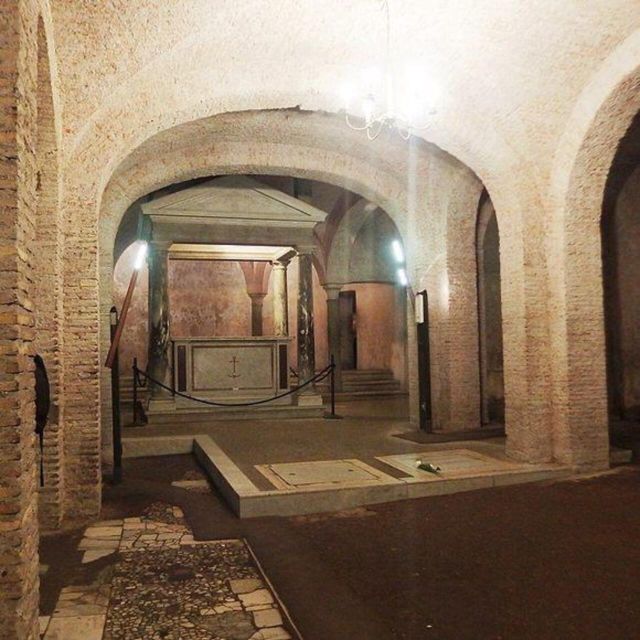 Rome: Appian Catacombs tour with transfere - Appian Catacombs: what you’re really walking into