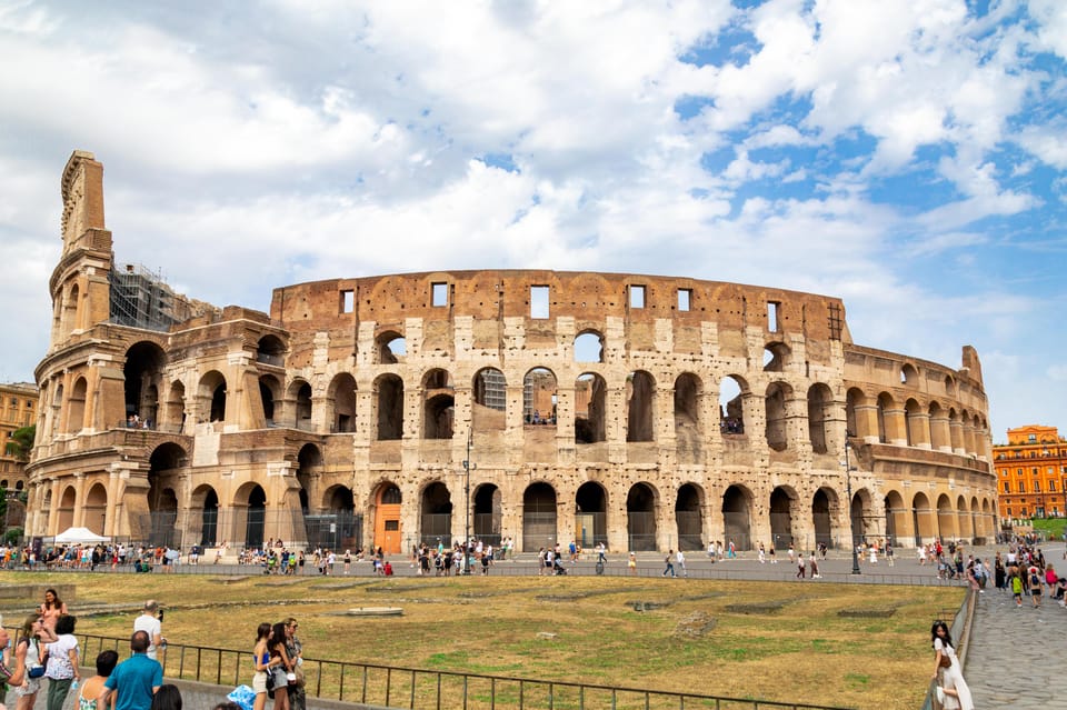 Rome: Best of Colosseum and Roman Forum Guided Tour - Inside the Colosseum: Nero, gladiators, and the myths with receipts