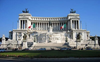 Rome Bike Rentals - Riding the River Tiber: classic views with an easier rhythm
