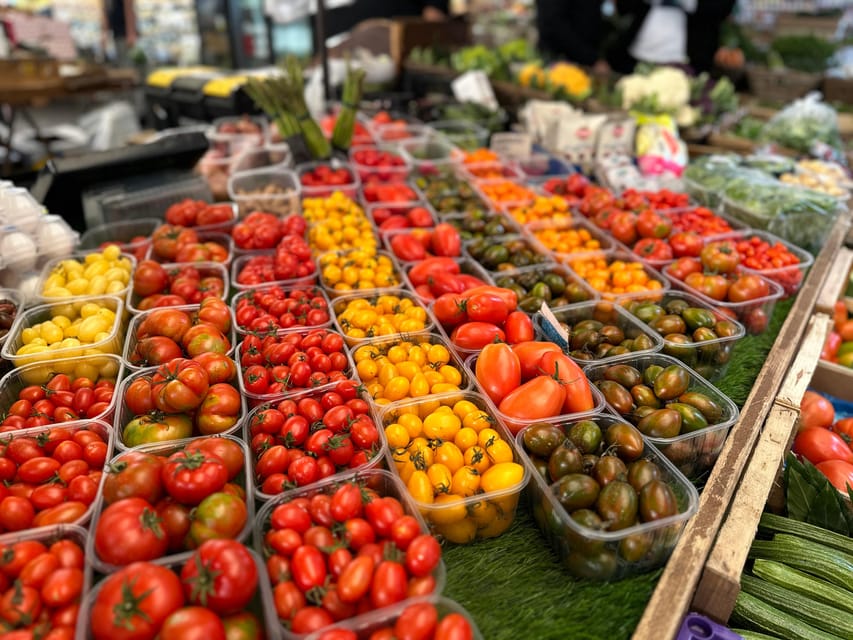 Rome: Campo de Fiori & Ghetto Street Food Sightseeing Tour - Largo Argentina and Area Sacra: a strong finish with dessert included