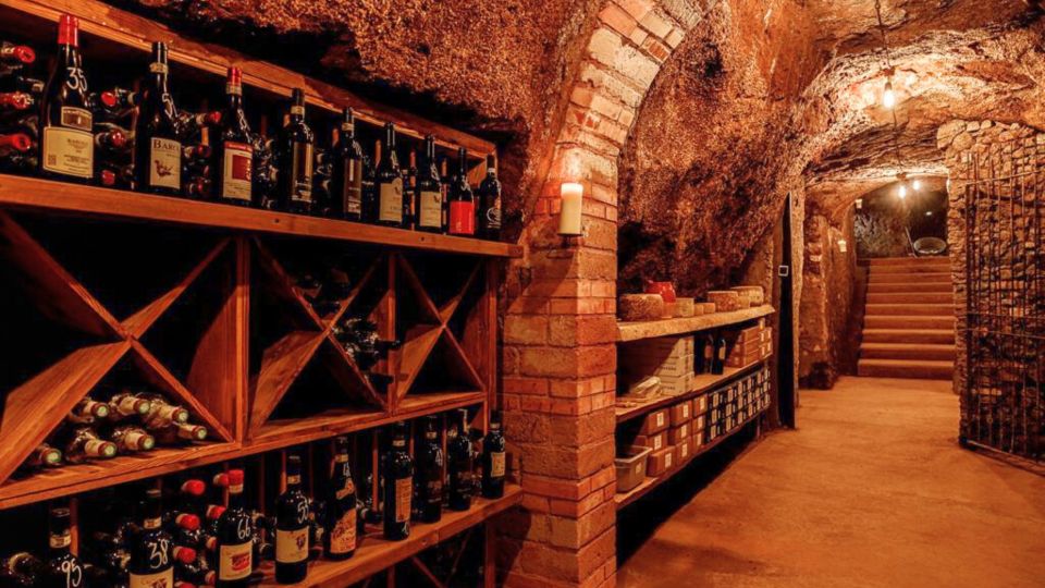 Rome: Candlelight Wine tasting in ancient roman Cave - Candlelight in a Roman cave: the setting you can actually feel