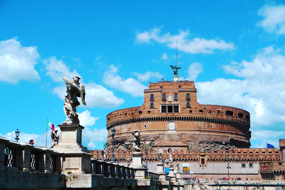Rome: Castel Sant’ Angelo Ticket and Audio Guide - Mausoleum of Hadrian: your self-paced walk through the cylinder