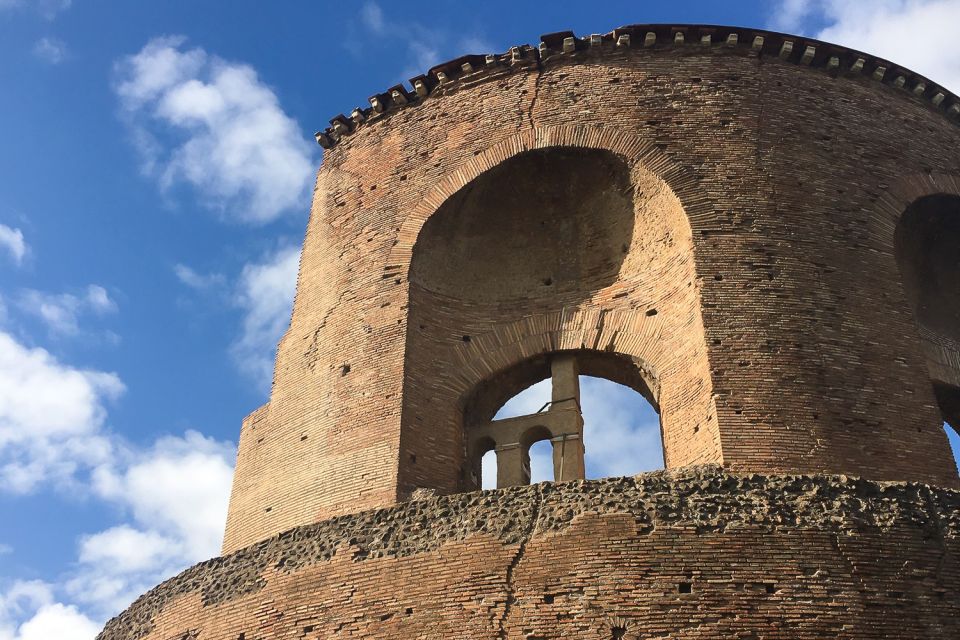 Rome: Catacombs of Saints Marcellino and Pietro Guided Tour - The Constantinian era above ground: basilica, “circiforme,” and Augusta Elena