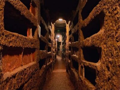Rome: Catacombs Skip-the-Line Tour with Tickets - Meeting at Via delle Sette Chiese 282, and what to do before you descend