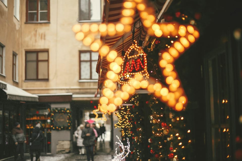 Rome: Christmas Lights Walking Tour - Price and value: what $55 buys in 90 minutes