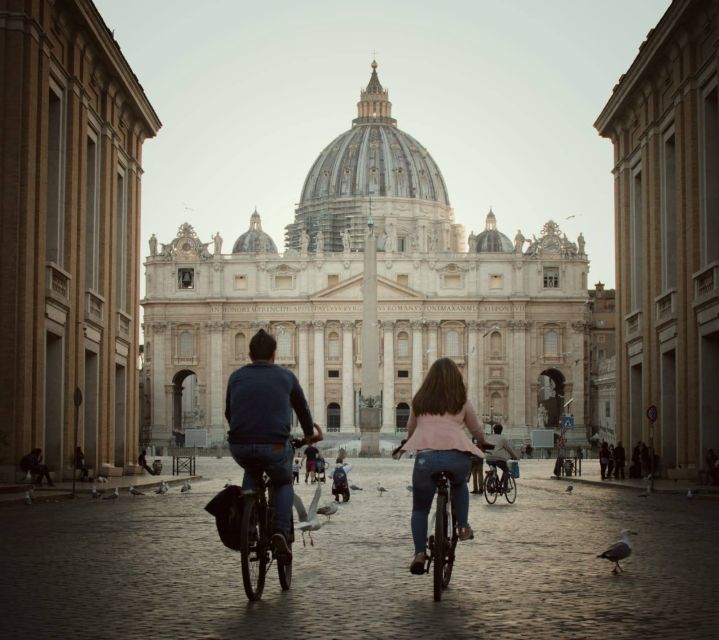 Rome: City Highlights Electric Bike Tour - Piazza Venezia: the Rome crossroads feeling—part monument, part orientation