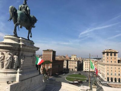 Rome: Colosseum and Altar of the Fatherland Elevator Ticket - The audio guide and multimedia video: small tools, big payoff