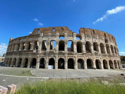 Rome: Colosseum and Ancient Rome Small Group Guided Tour - Meeting at Via del Colosseo 31: how to avoid the first headache