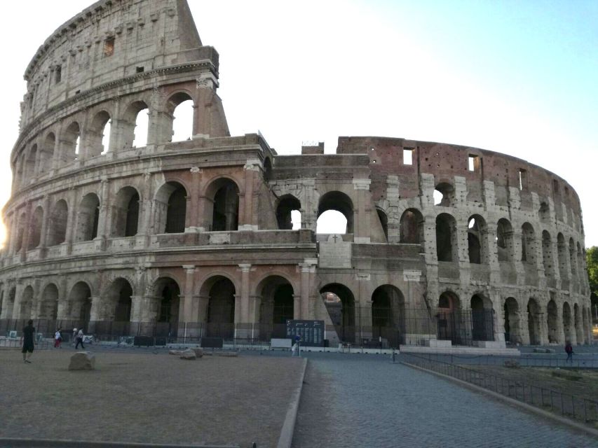 Rome: Colosseum and Palatine Hill Guided Walking Tour - Inside the arena: gladiators, spectators, and the Colosseum’s job
