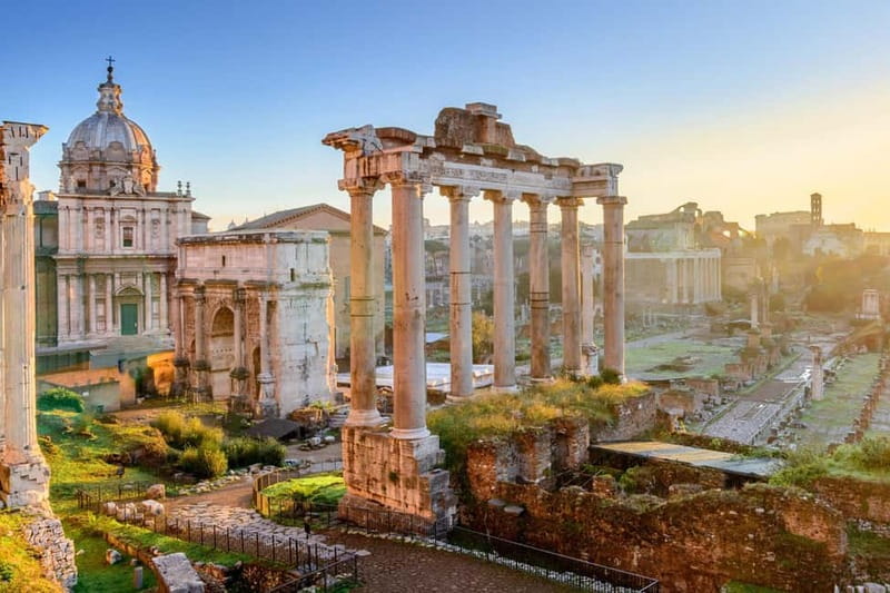 Rome: Colosseum Arena Floor Access & Roman Forum Tour - Palatine Hill and Caesar’s Palace tunnels: the access beyond the postcards